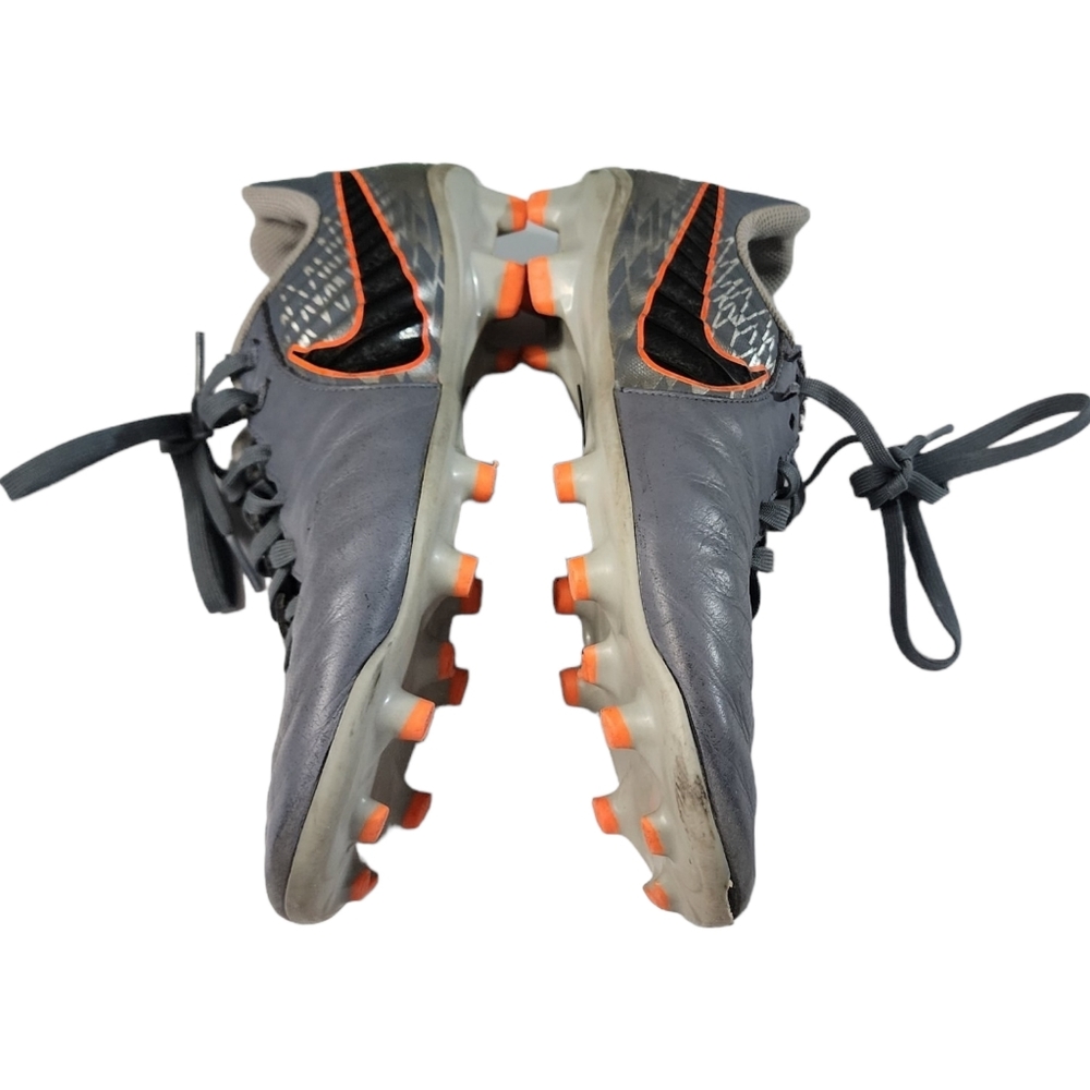 Nike Size 6 Cleats